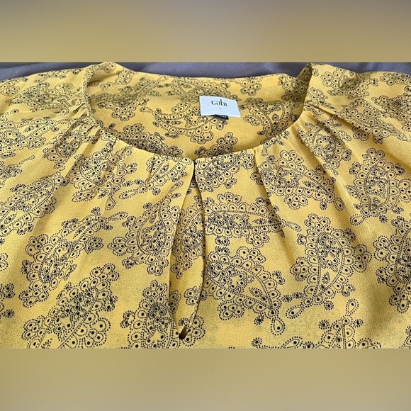 Cabi Women's Yellow Paisley Print Tunic Shell Shirt, Lined, Sleeveless; Size S - Picture 3 of 11
